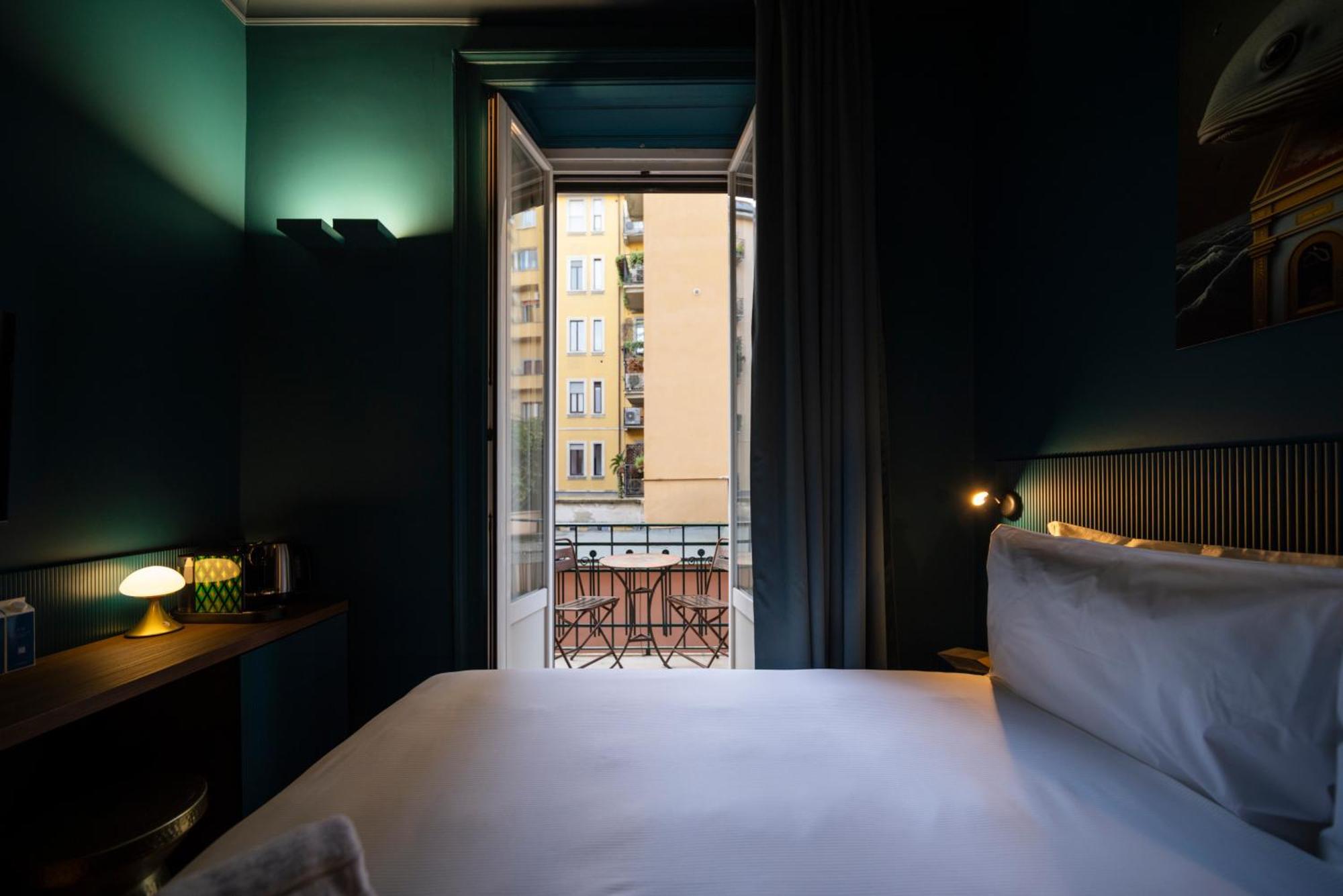 Fontana 16 Rooms Милано Екстериор снимка