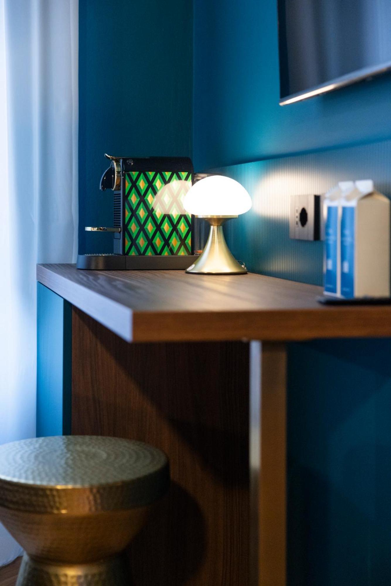 Fontana 16 Rooms Милано Екстериор снимка