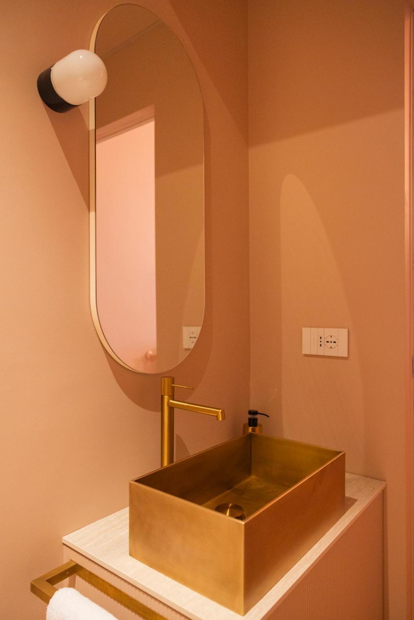 Fontana 16 Rooms Милано Екстериор снимка