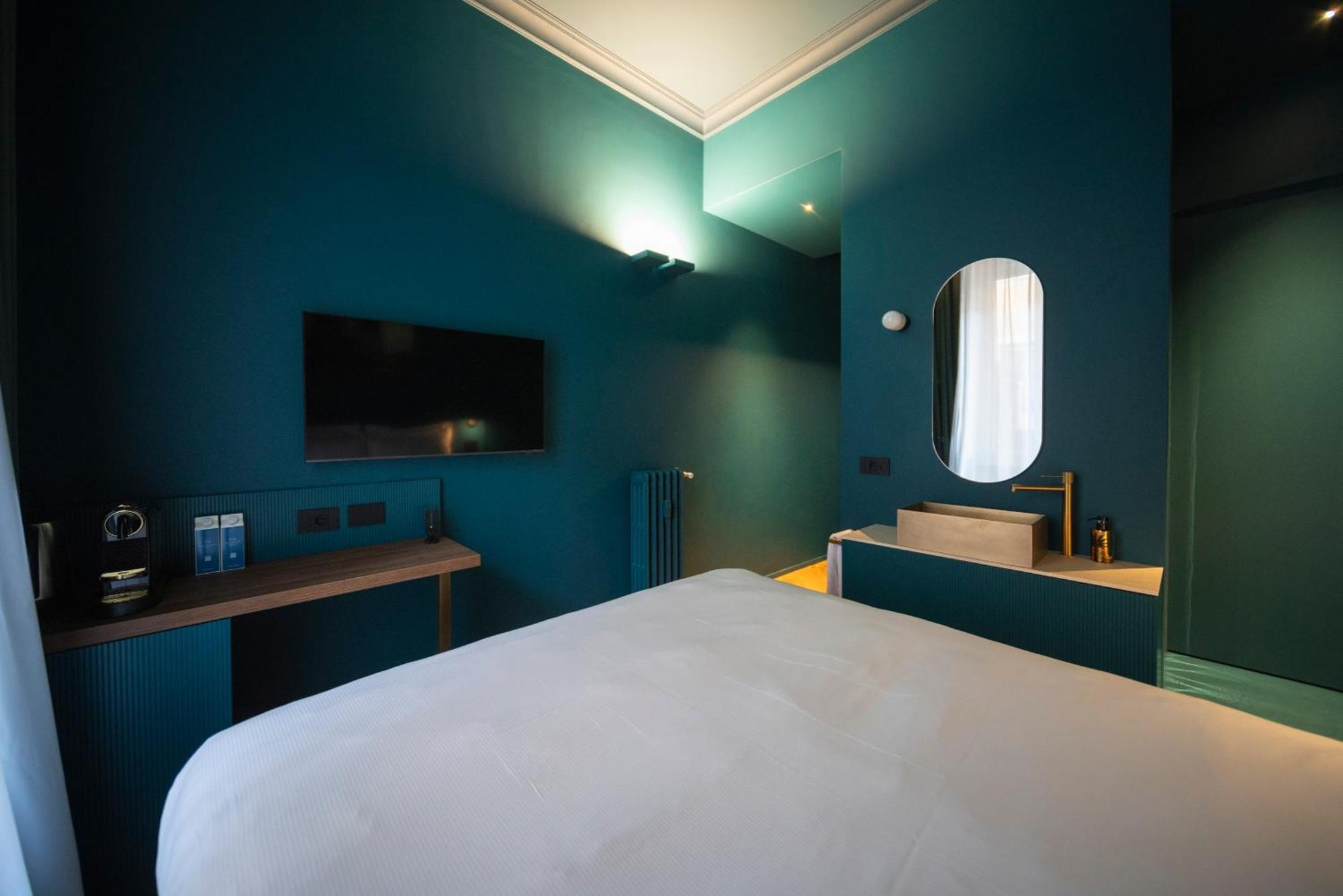 Fontana 16 Rooms Милано Екстериор снимка