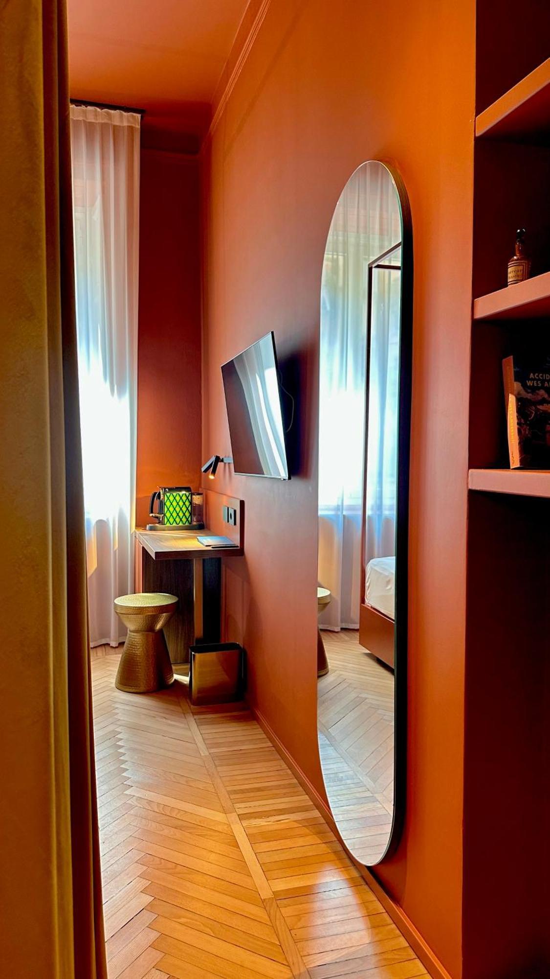 Fontana 16 Rooms Милано Екстериор снимка